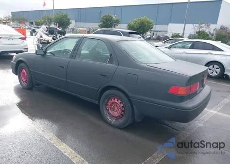 2001 Toyota Camry Le from USA, damaged, VIN JT2BG22K310558143